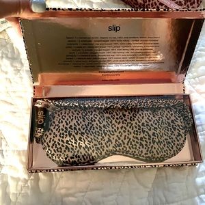 SLIP Silk leopard sleep mask NEW